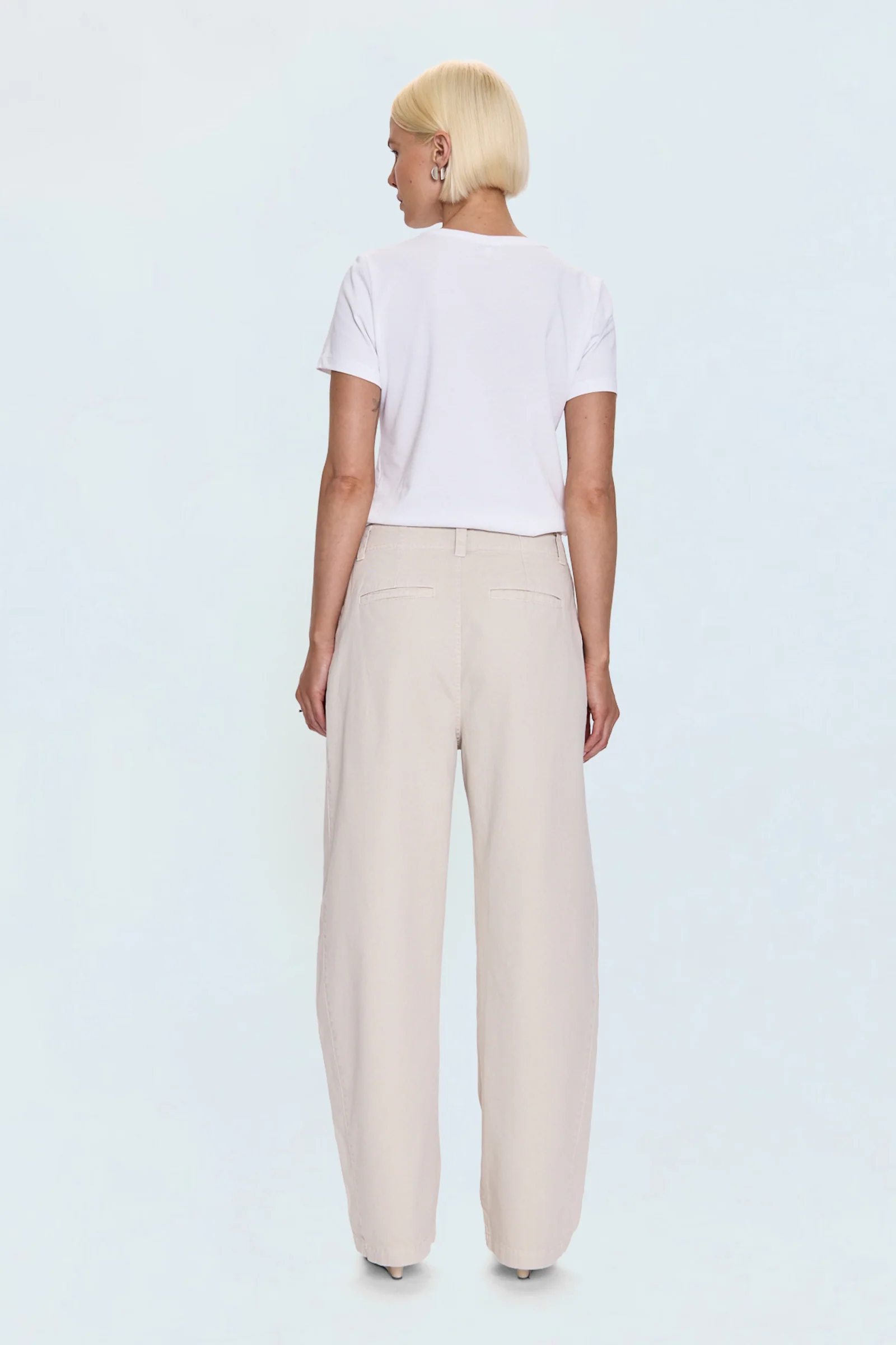 Eden Pleated Barrel Trouser – Parchment - Image 4