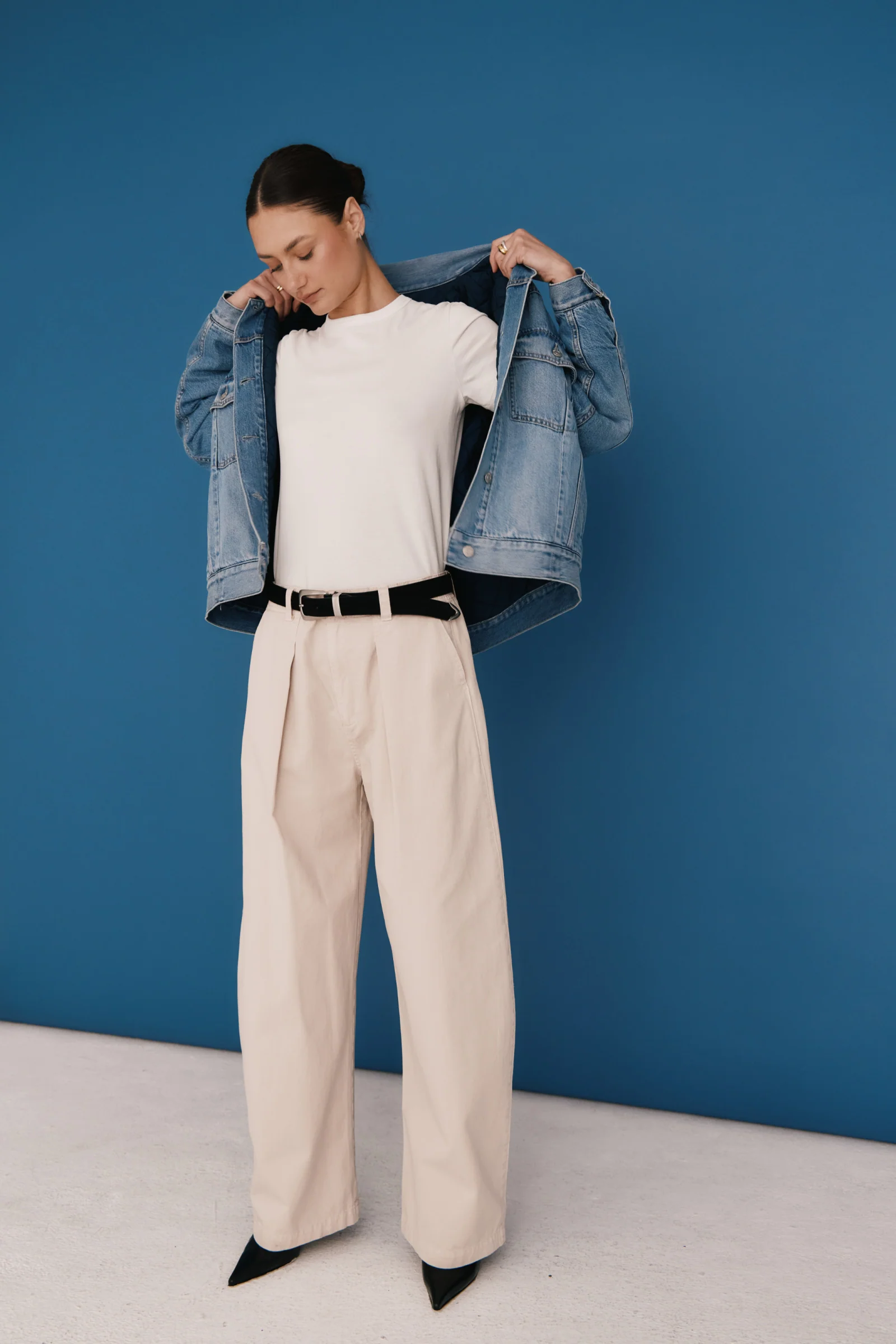 Eden Pleated Barrel Trouser – Parchment - Image 5