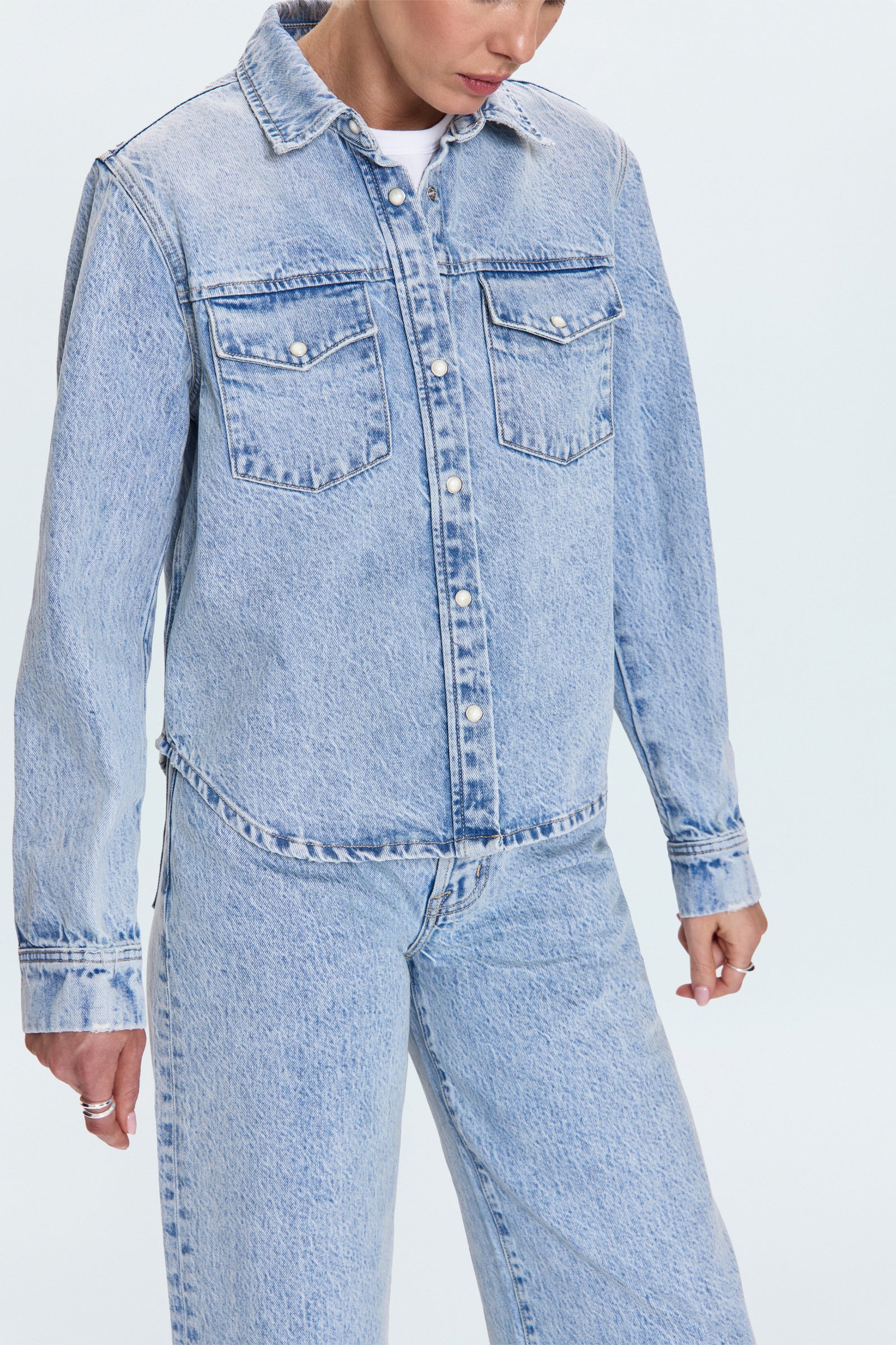 Thea Shrunken Denim Shacket - Modena Vintage - Image 2